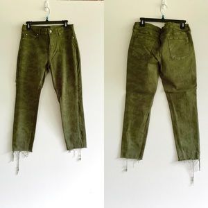 Women’s Green Camo Skinny Jeans